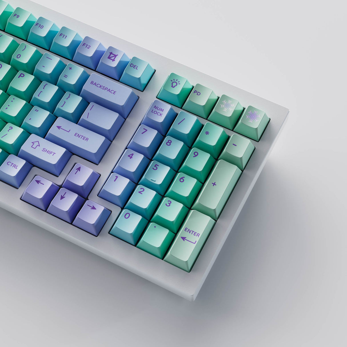 Cloud and Snow - Cherry Profile Dye-Sub PBT Full Keycap Set - Keychron Thailand