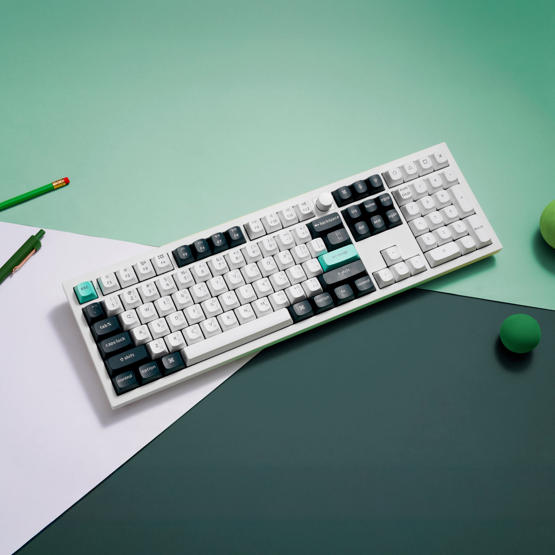 Keychron Q6 HE QMK Wireless Custom Magnetic Keyboard