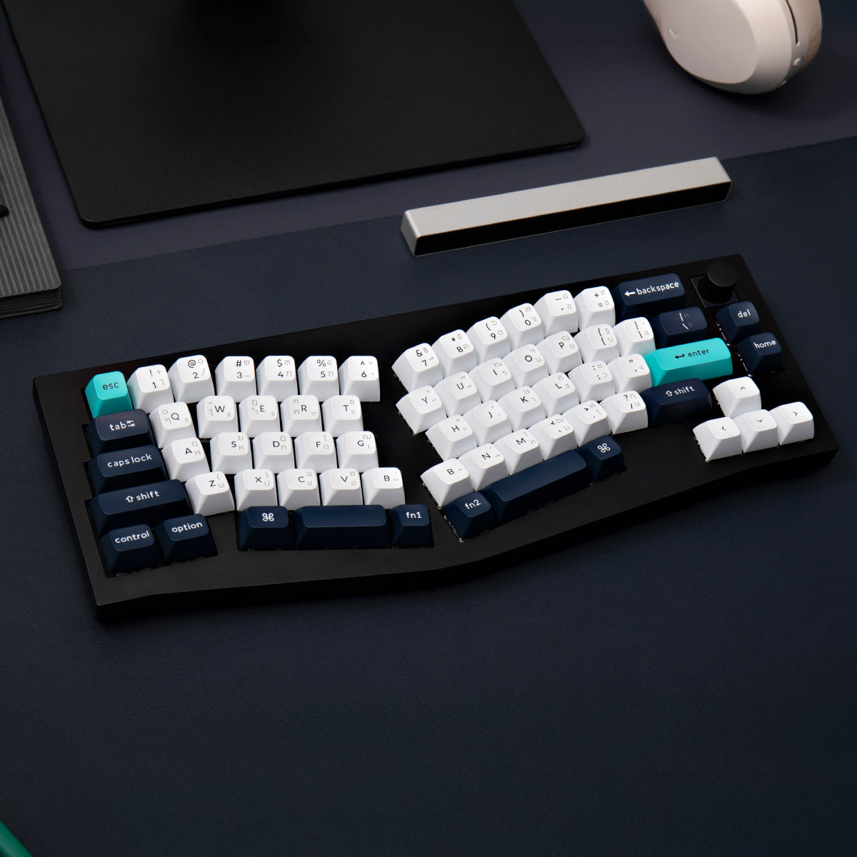 Keychron Q8 Max (Alice Layout) QMK/VIA Wireless Custom Mechanical Keyboard - Keychron Thailand