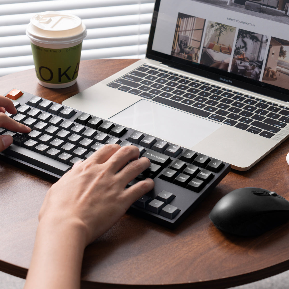 ชุดคอมโบคีย์บอร์ดและเมาส์ไร้สาย Keychron B33 Keyboard and BM25 Mouse Wireless Combo