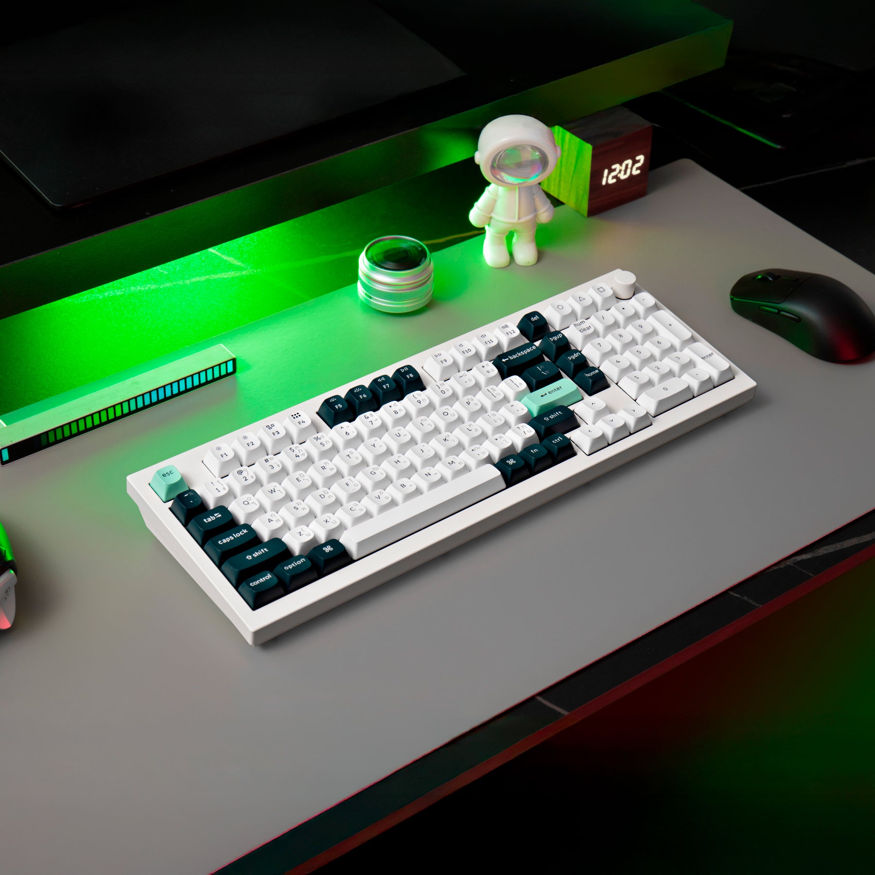 Keychron Q5 HE QMK Wireless Custom Magnetic Keyboard